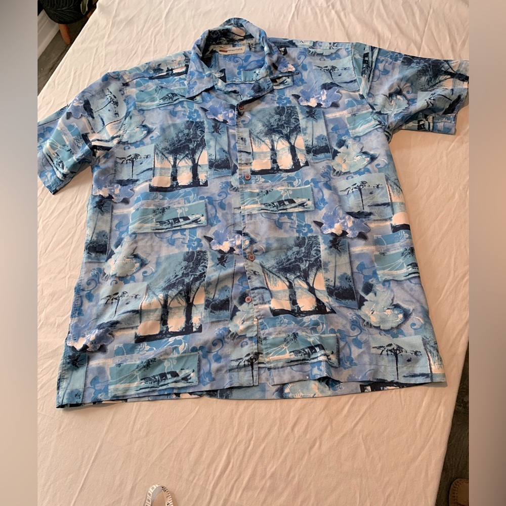 Vintage Hawaiian shirt